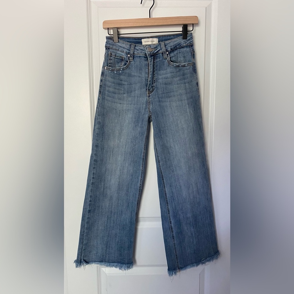 Risen Jeans High-Rise Stretch Wide Leg Raw Hem Light Wash Denim Jeans Size 25